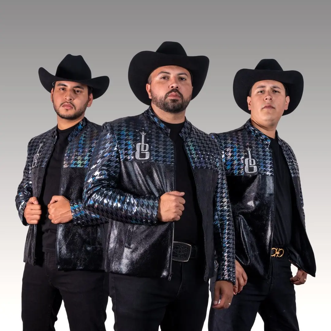 Los De Guamuchil
