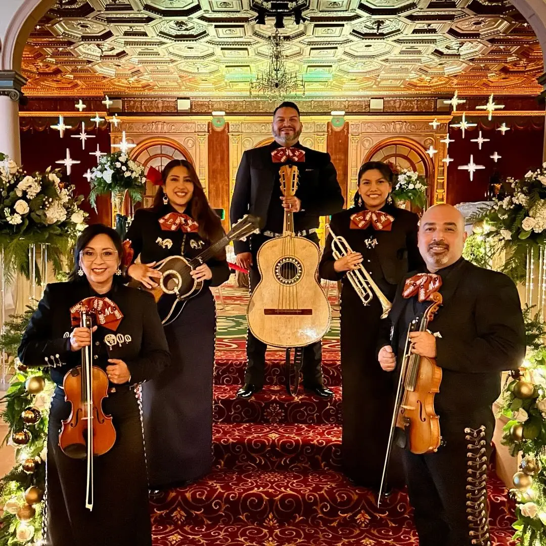 Mariachi Los Matadores de Oliver Mata