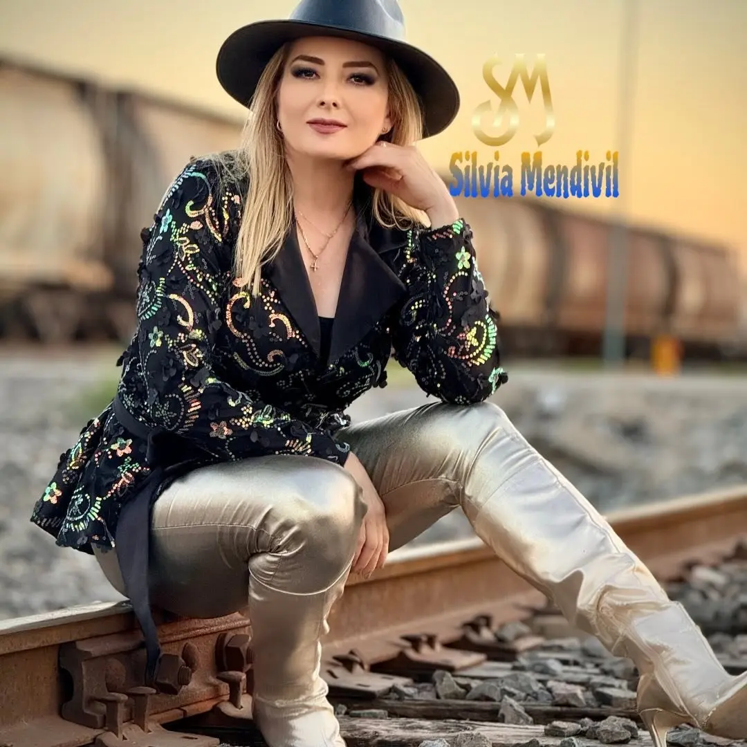 Portada de Silvia Mendivil