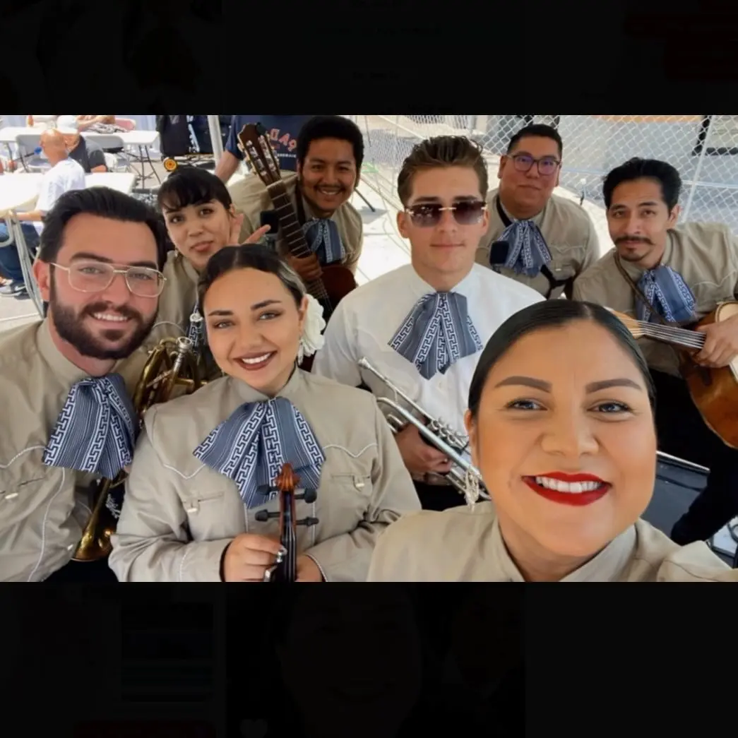Portada de Mariachi Dinastia