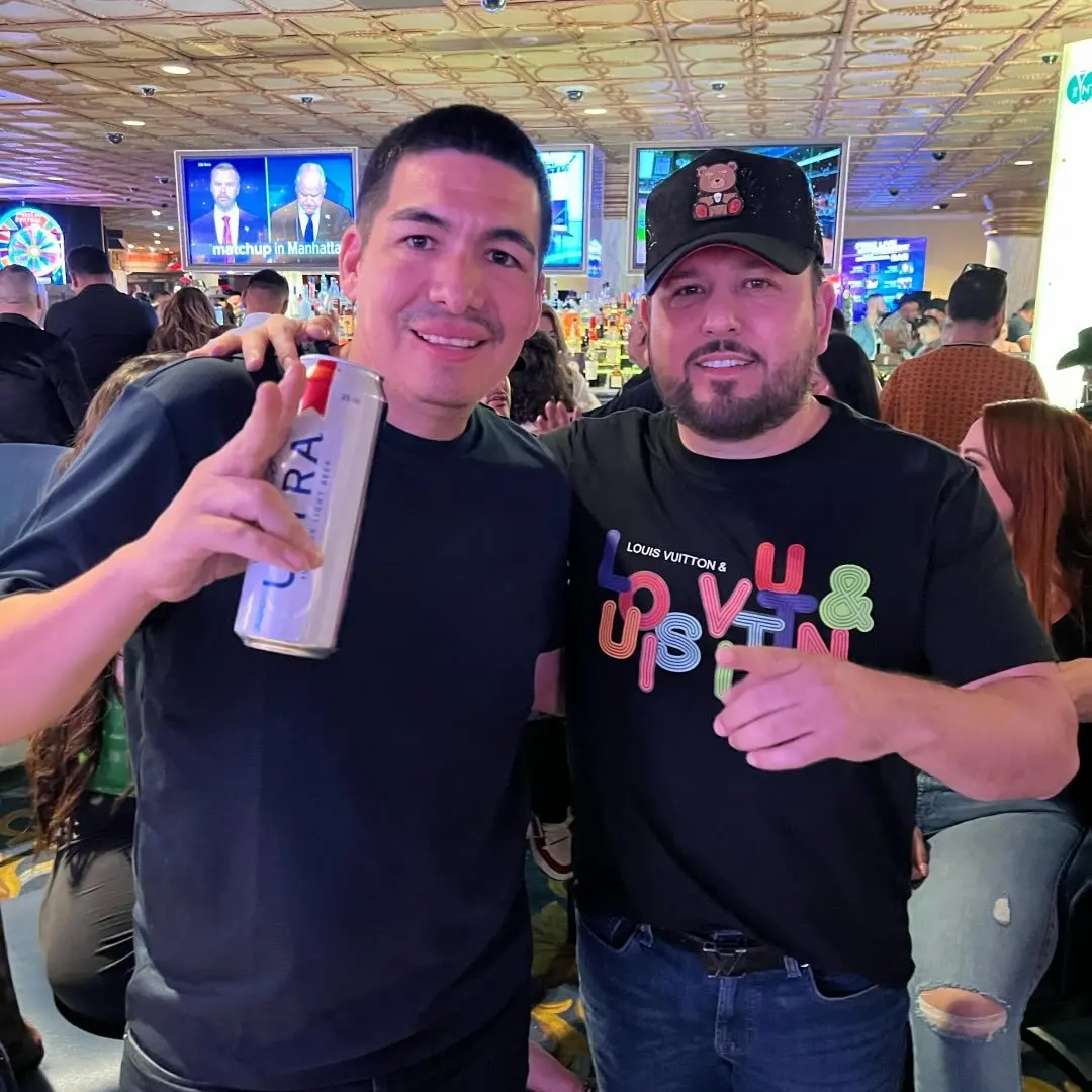 Tony Elenes y los de la finikera