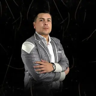 Portada de Victor Gonzalez y La Misma Luna
