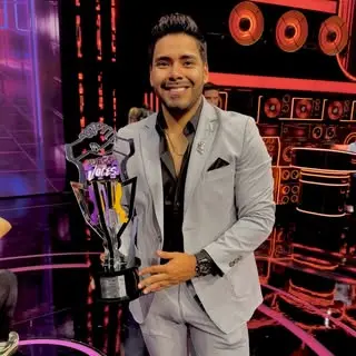 Portada de Esteban Silvas Carreon