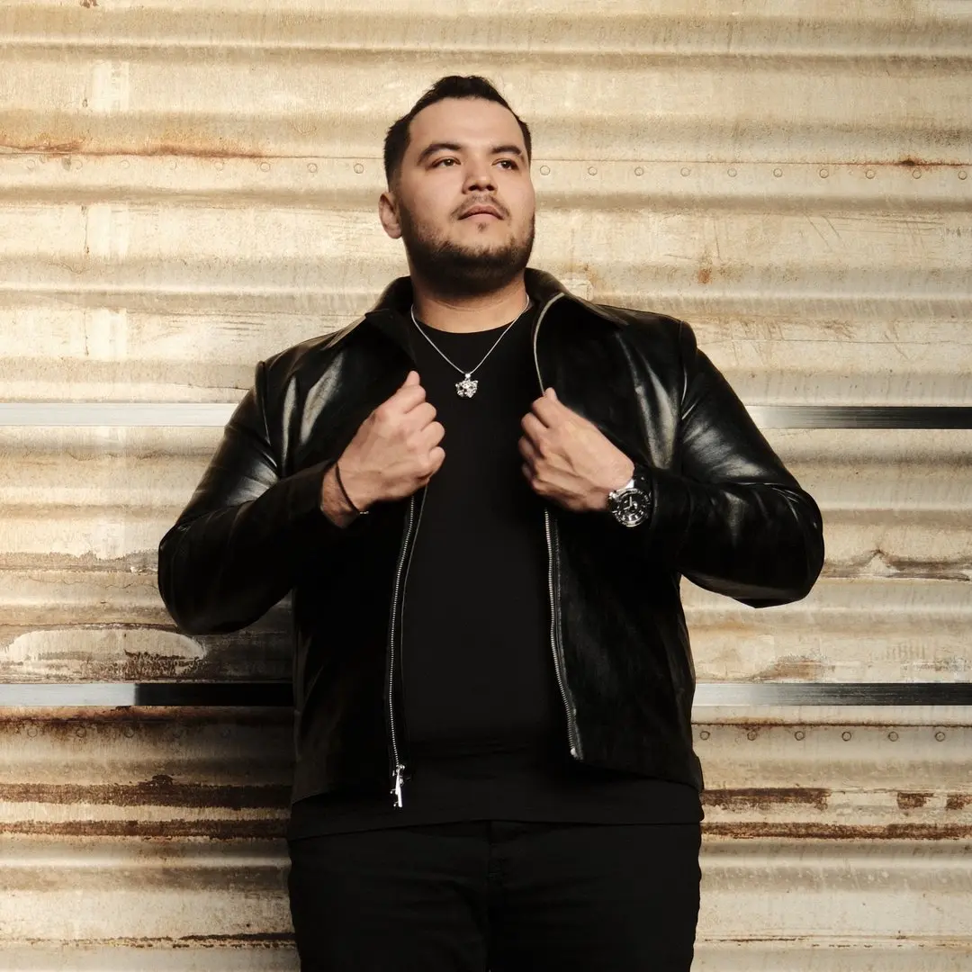 Portada de Angel Saucedo