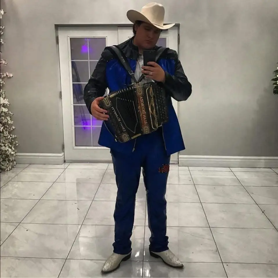Portada de Alan Escoboza