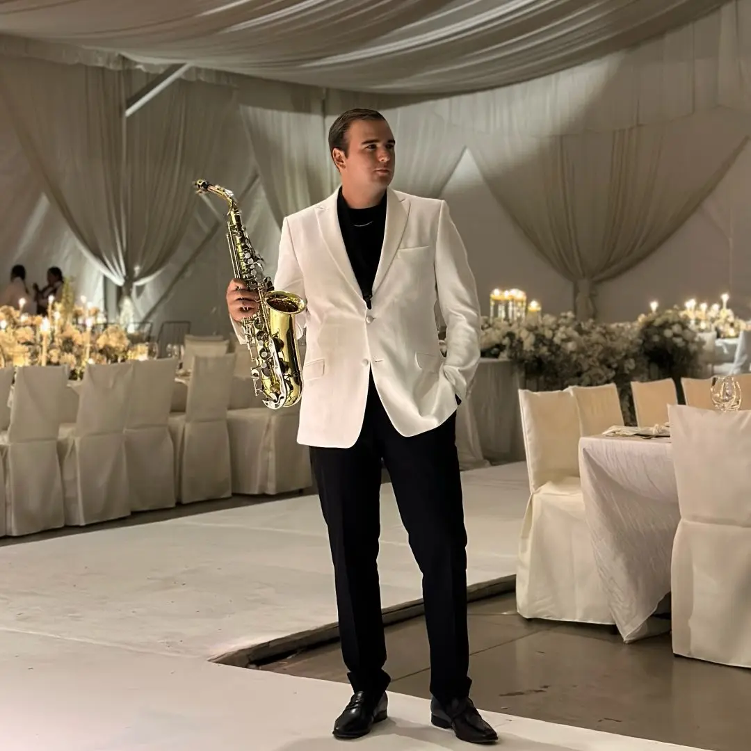 Saxofonista Diego Casillas